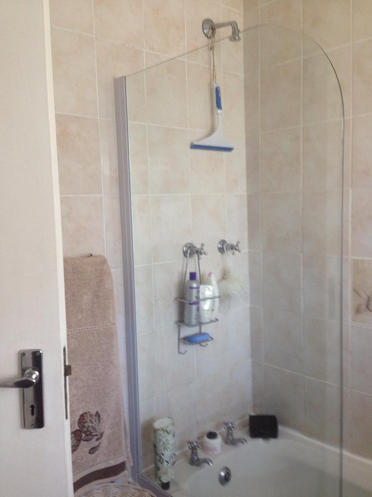 To Let 1 Bedroom Property for Rent in Panorama Western Cape